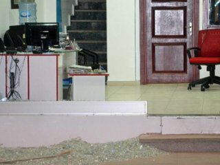 Eski DSP’li başkanın iş yerine silahlı saldırı