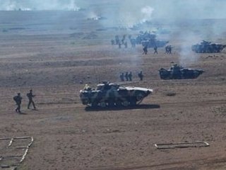 Ermenistan mevzileri vuruldu