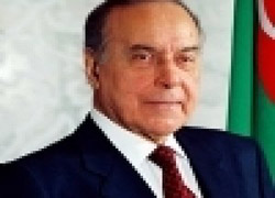 Haydar Aliyev ölümün 9. yılında törenle anıldı