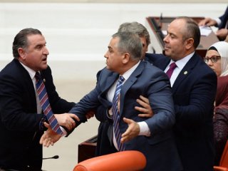 Meclis'te AK Parti-CHP gerginliği