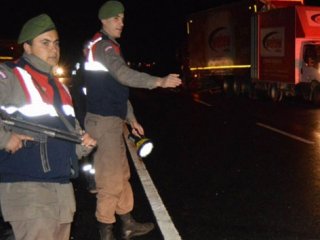 Çift şeritli yol savaş alanına döndü