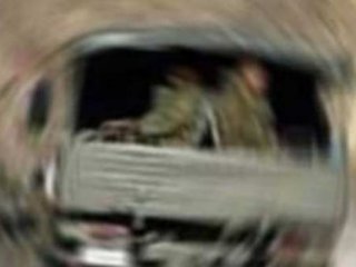 Van'da Askeri Araç Devrildi