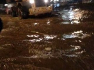 Kıbrıs Sele Mahkum Oldu
