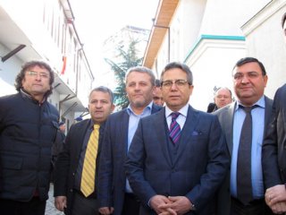 40 TIR Sınır Kapısı'nda Kaldı