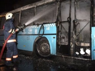 Bağcılar'da Halk Otobüsü Kundaklandı