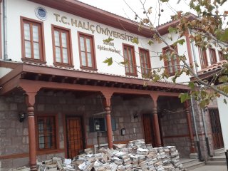 Yeni Yüzyıl'ın Tirajı Yerlerde