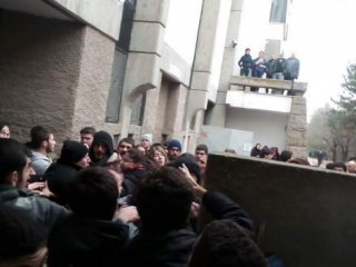 ODTÜ'de namaz kılan öğrencilere saldırı