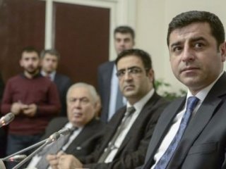 'Barikattaki insanların elinde hafif silahlar var'