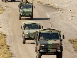 160 Türk askeri sınır kapısından geçiş yaptı