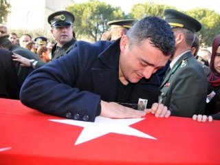 Şehidin Amcasından Can Yakan Soru