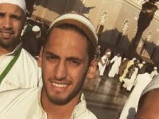 Yıldız Futbolcu Umreye Gitti!