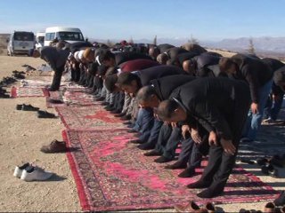 Köylüler yağmur duasına çıktı