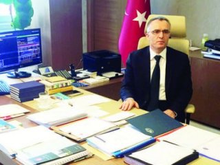 "Cimri Olmak Zorundayım"