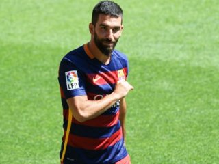 Arda Turan: Kur'an Okumak...