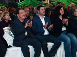 DTK Kongresinden Alçak Bildiri!