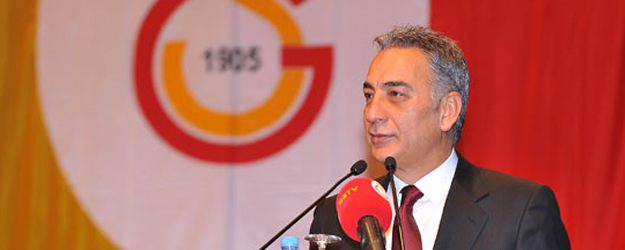 "Dursun Özbek'e şantaj yapıyorlar!"