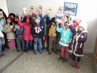 Minik Öğrencilerin Kitap Okuma Aşkı