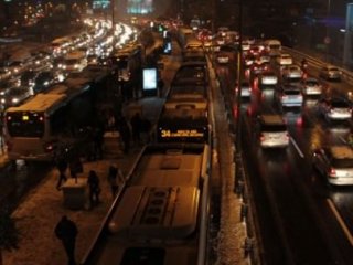 İstanbul'da Yılbaşı Akşamı Bu Yollara Dikkat