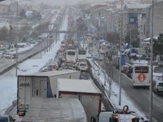 Zorunlu trafik sigortası yürürlüğe girdi