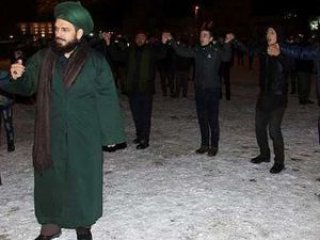 Yeni Yıla Zikir Çekerek Girdiler