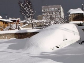 Van’da Açık Köy Ve Mezra Yolu Kalmadı
