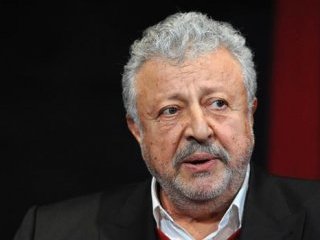 Metin Akpınar: Özyönetim tartışılabilmeli