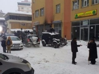 DBP’ye Polis Baskını: 15 Gözaltı