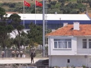 İmralı'dan Silivri'ye nakledildiler