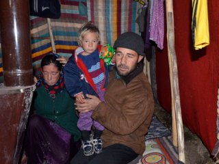 Bebekleri donarak ölen mülteci ailenin dramı