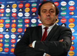 UEFA patronu Michel Platini futbolculara seslendi