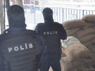 Hendekçilere insanlık dersi