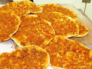 Yeni Lahmacunları Çok Seveceğiz!