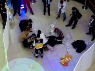 İstanbul'da AVM'de şok ölüm!