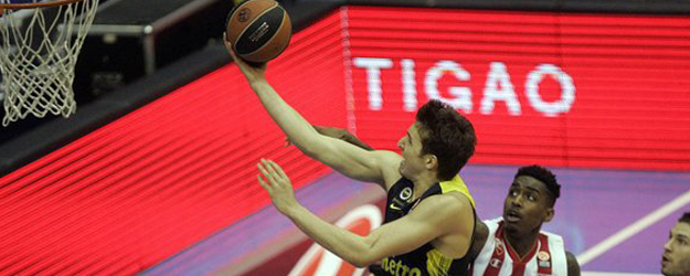 Fenerbahçe Sırbistan'da Şov Yaptı!