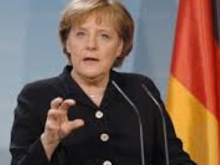 Merkel: Türkiye'ye Yardım Edilmeli