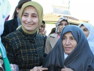 Sare Davutoğlu Anaocağında