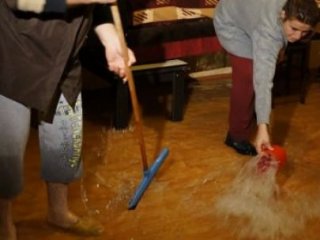 İstanbul'da Çok Sayıda Ev Ve İşyerini Su Bastı