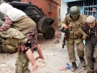 Ölüme Terk Edilen Yaşlı Çifti Mehmetçik Kurtardı