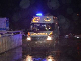 Öğrenci Servisi Devrildi: 1 Ölü, 14 Yaralı