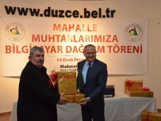 Muhtarlara Bilgisayar Verildi