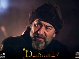 Diriliş Ertuğrul Oyuncuları Kaç Yaşında?