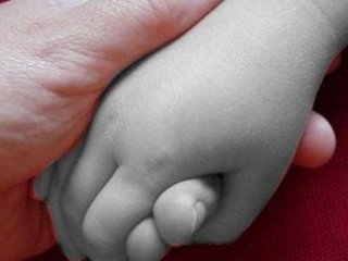 Zalim Anne Üç Yaşındaki Çocuğunu Döverek Öldürdü