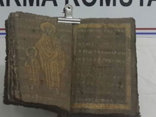 800 yıllık el yazması İncil ele geçirildi
