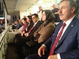 AK Parti'liler CHP Kurultayını Terk Etti