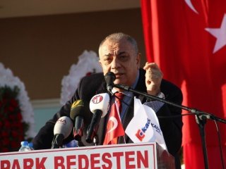 Türkeş,  Mülteci Politikasını Eleştirdi