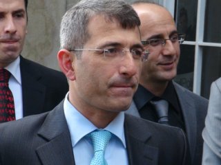 Zehirli Ağacın Meyvesi Zehirli Olur