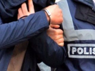 İzmir'de Kız Yurduna Terör Operasyonu