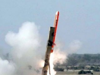 Pakistan'dan Yeni Bir Füze Denemesi Daha