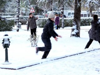 Ankara'da Kar Tatili