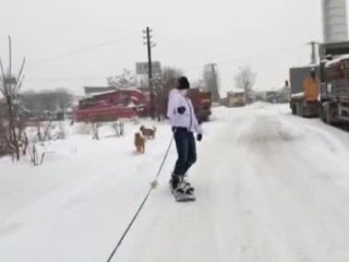 Oto Sanayisinde Snowboard Keyfi